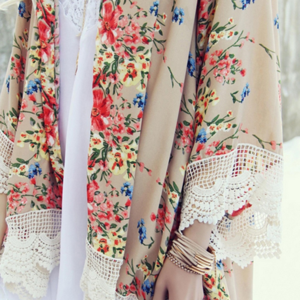 🍒BEAUTY Long Floral Kimono 💕 - Picture 5 of 8